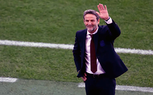 Ecuador lo quiere como entrenador y acaba de quedarse sin equipo