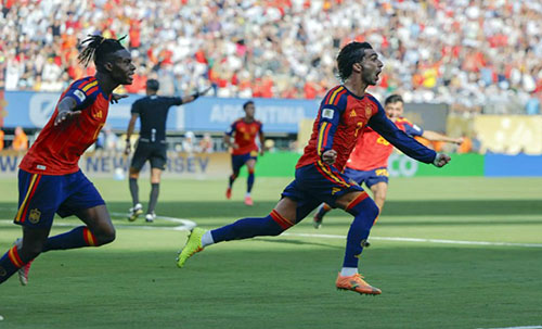 ecuador 221 espana-es-el-campeon-del-mundo-ecuador221.com_.ec_ España es el campeón del mundo