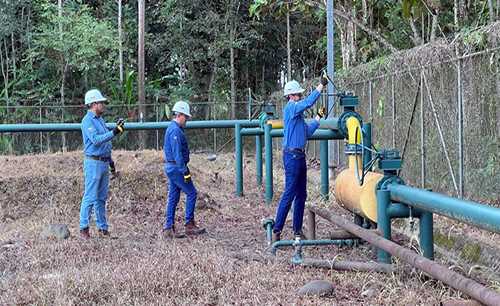 ecuador 221 petroecuador-incorpora-pozo-que-generara-usd-52-millones-mensuales-ecuador221.com_.ec_ Petroecuador incorpora pozo que generará USD 5,2 millones mensuales