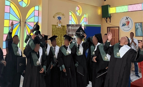 snai-14-reos-de-la-carcel-de-chimborazo-se-graduaron-de-contadores-ecuador221.com_.ec_ SNAI: 14 reos de la cárcel de Chimborazo se graduaron de contadores