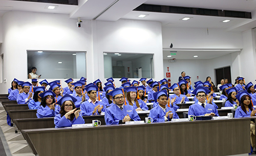 copei-120-estudiantes-participaron-en-la-52-ceremonia-de-graduacion-ecuador221.com_.ec_ COPEI: 120 estudiantes participaron en la 52 Ceremonia de Graduación