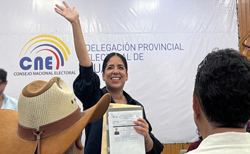 monica-luzarraga-reclama-al-partido-socialista-por-cambio-de-candidatura-en-guayaquil-ecuador221.com_.ec_ Mónica Luzárraga reclama al Partido Socialista por cambio de candidatura en Guayaquil