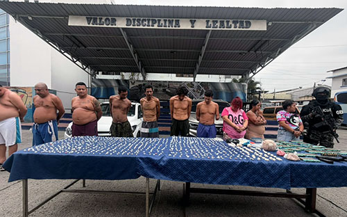 Policía captura a 10 distribuidores de droga vinculados a los Chone Killers