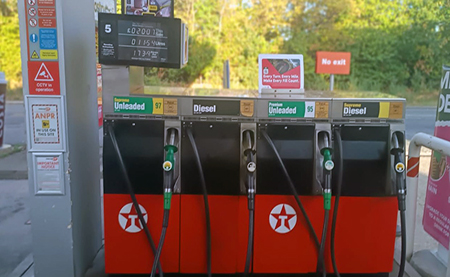 Los precios de las gasolinas bajan USD 0,04 centavos desde hoy