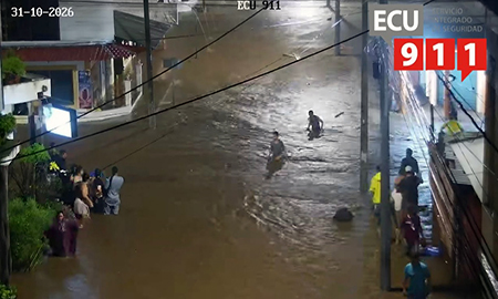 galapagos-un-muerto-dos-desaparecidos-y-familias-evacuadas-ecuador221.com_.ec_ Galápagos: un muerto, dos desaparecidos y familias evacuadas