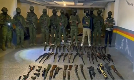 Militares localizan arsenal y 30 mil fulminantes en operativo