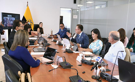 Respaldan la decisión de suprimir la Unidad Anticorrupción