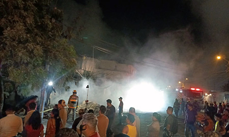 se-incendio-taller-de-fabricacion-de-monigotes-en-la-libertad-ecuador221.com_.ec_ Se incendió taller de fabricación de monigotes en La Libertad