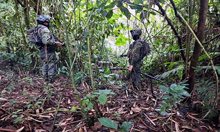 ecuador 221 sucumbios-enfrentamiento-armado-entre-militares-y-grupo-armado-en-la-frontera-ecuador221.com_.ec_ Sucumbíos: Enfrentamiento armado entre militares y grupo armado en la frontera